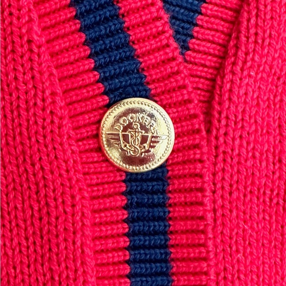 Dockers red cotton gold button down v-neck cardigan sweater size M, unisex - Picture 5 of 5